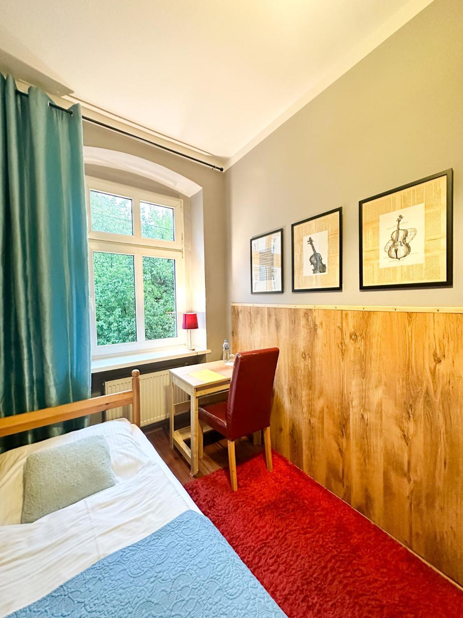Explorer B&B Old Town Rooms & Apartment #Don'T Be A Tourist, Be An Explorer! Poznan Exterior photo