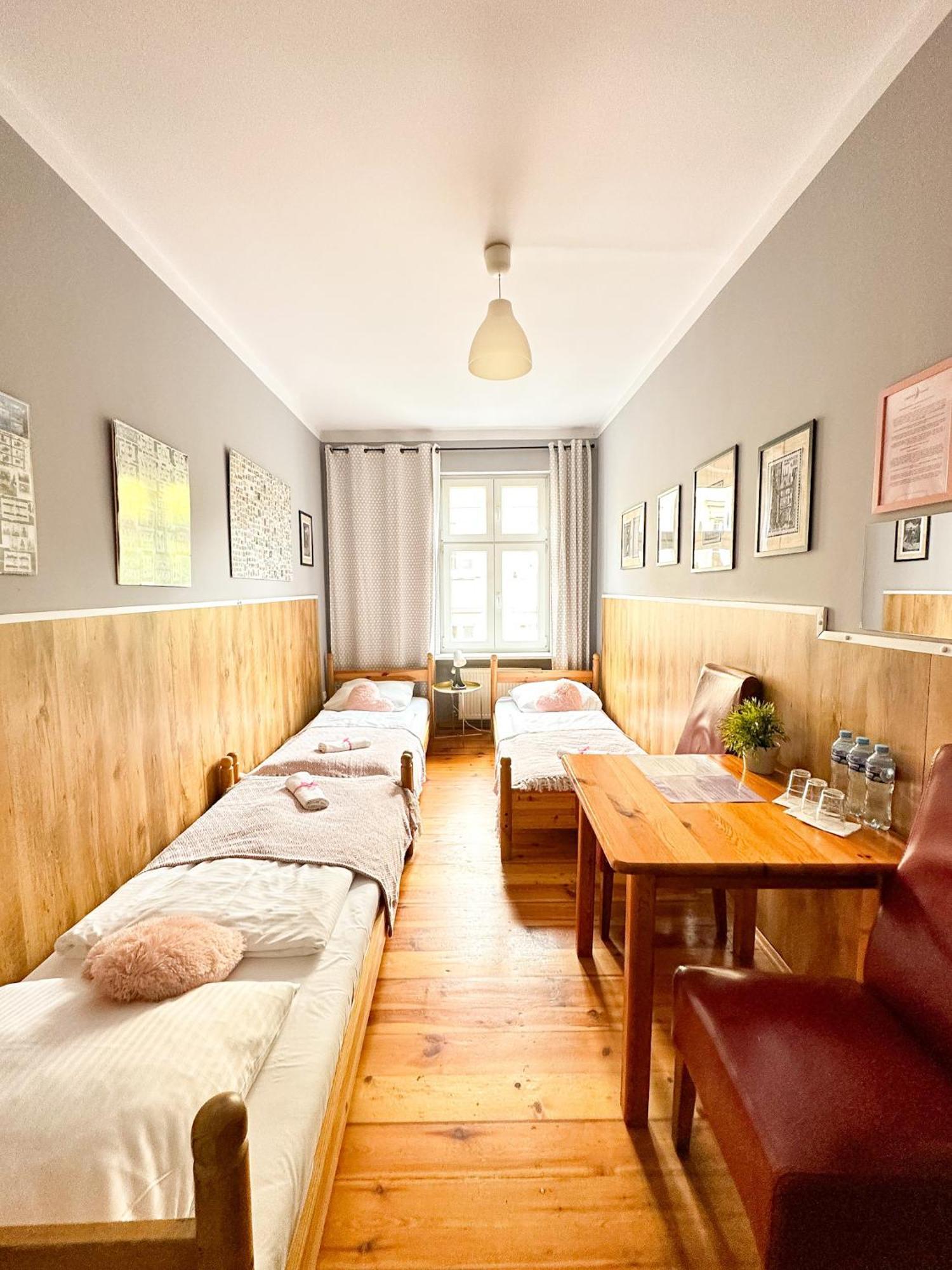 Explorer B&B Old Town Rooms & Apartment #Don'T Be A Tourist, Be An Explorer! Poznan Exterior photo