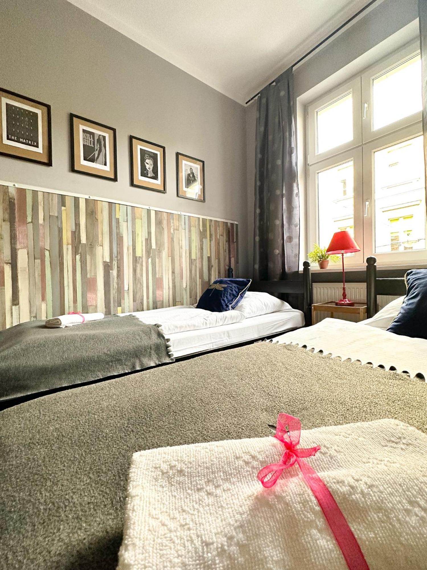 Explorer B&B Old Town Rooms & Apartment #Don'T Be A Tourist, Be An Explorer! Poznan Exterior photo