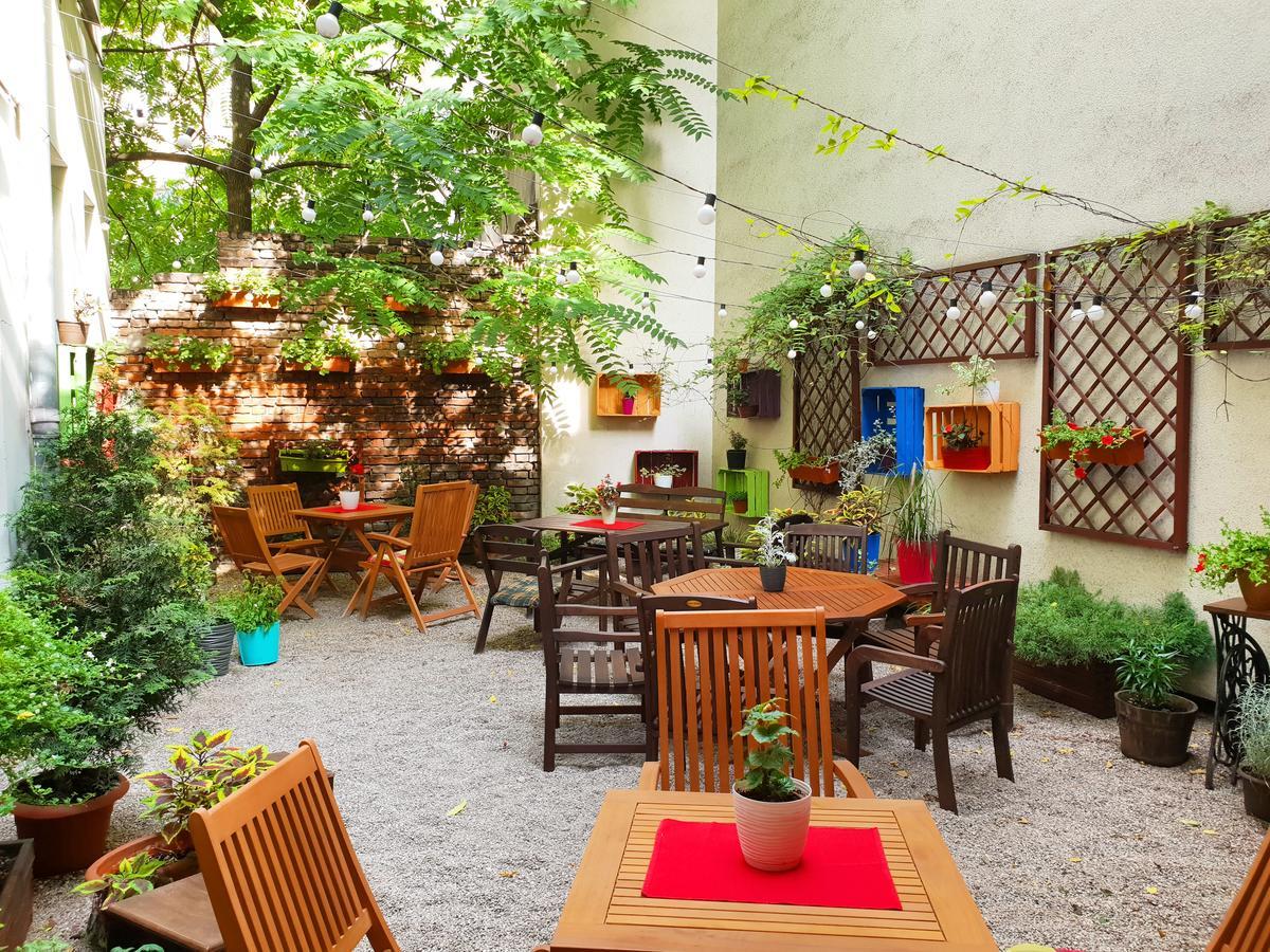 Explorer B&B Old Town Rooms & Apartment #Don'T Be A Tourist, Be An Explorer! Poznan Exterior photo