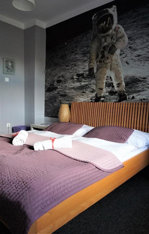 Explorer B&B Old Town Rooms & Apartment #Don'T Be A Tourist, Be An Explorer! Poznan Exterior photo