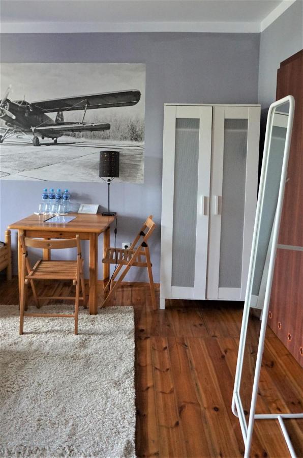 Explorer B&B Old Town Rooms & Apartment #Don'T Be A Tourist, Be An Explorer! Poznan Exterior photo