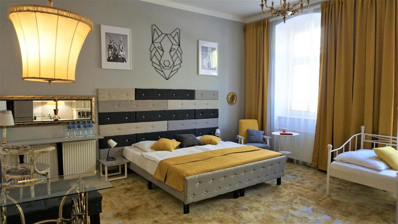 Explorer B&B Old Town Rooms & Apartment #Don'T Be A Tourist, Be An Explorer! Poznan Exterior photo